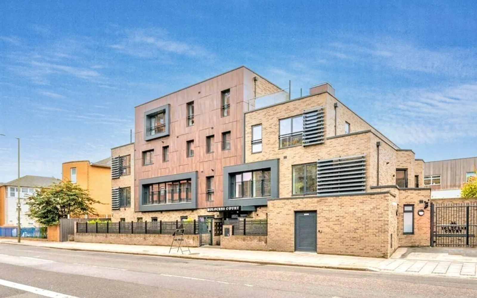 Flat The Hyde in Greater London