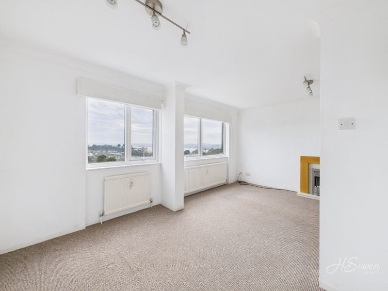Flat Lower Warberry Road in Torquay