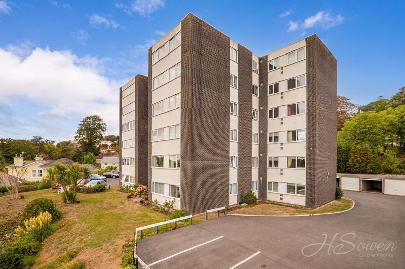 Flat Lower Warberry Road in Torquay