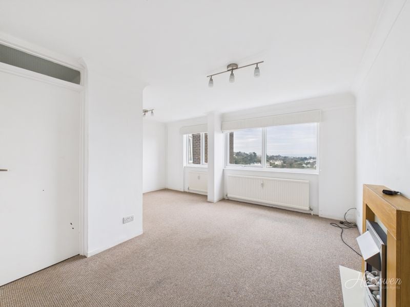 Flat Lower Warberry Road in Torquay