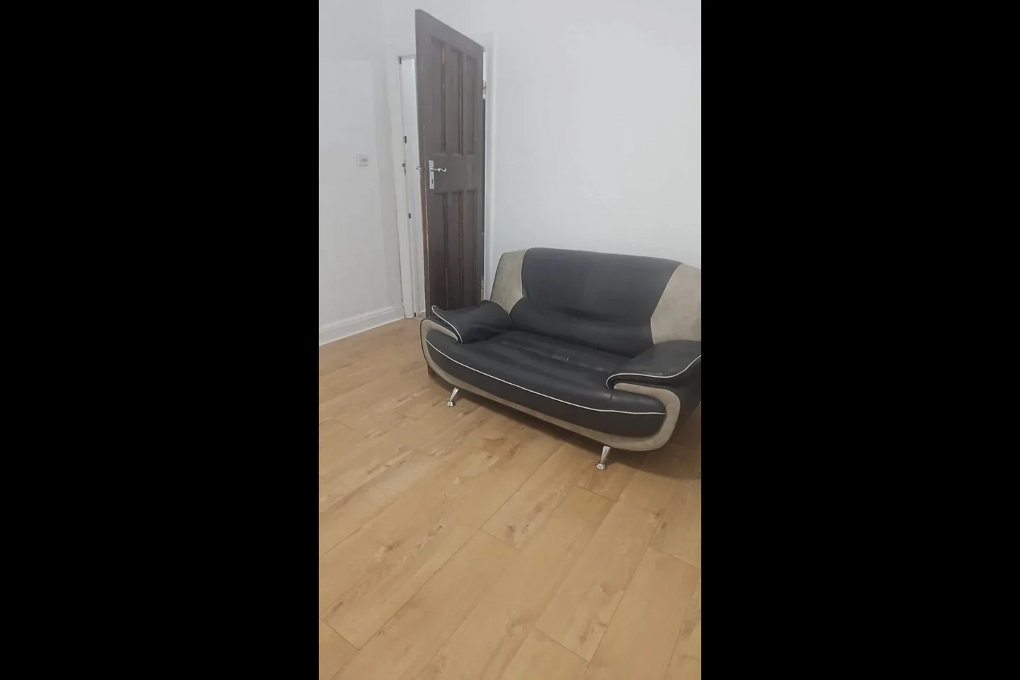 Room Greenford Road in Greater London