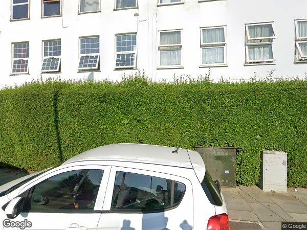 Room Greenford Road in Greater London