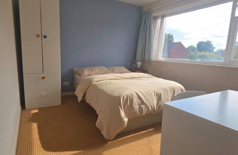 Room Gillott Road in Birmingham