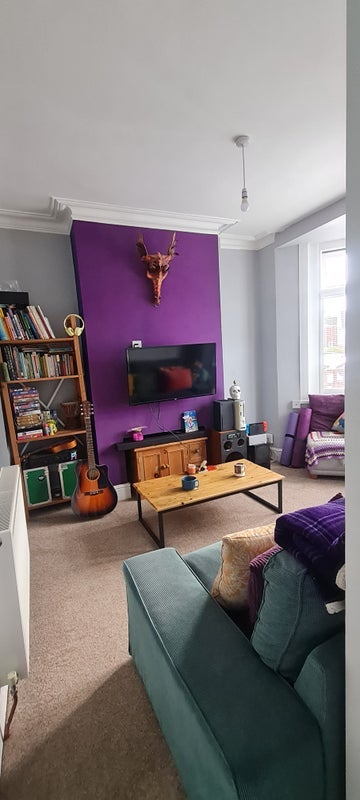 Room Kennington Avenue in Bristol
