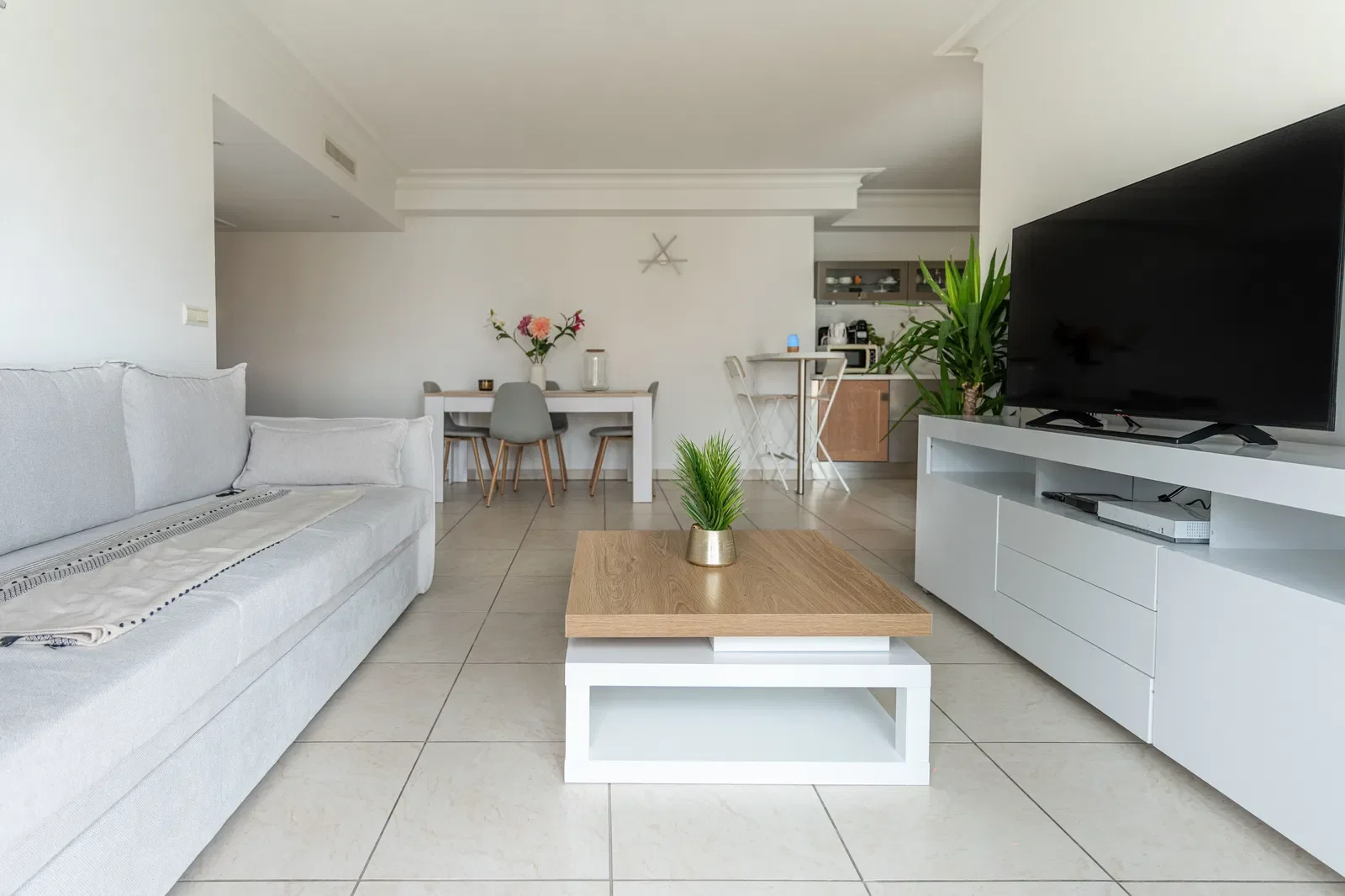 Room Chemin des Hautes Bréguières in Antibes