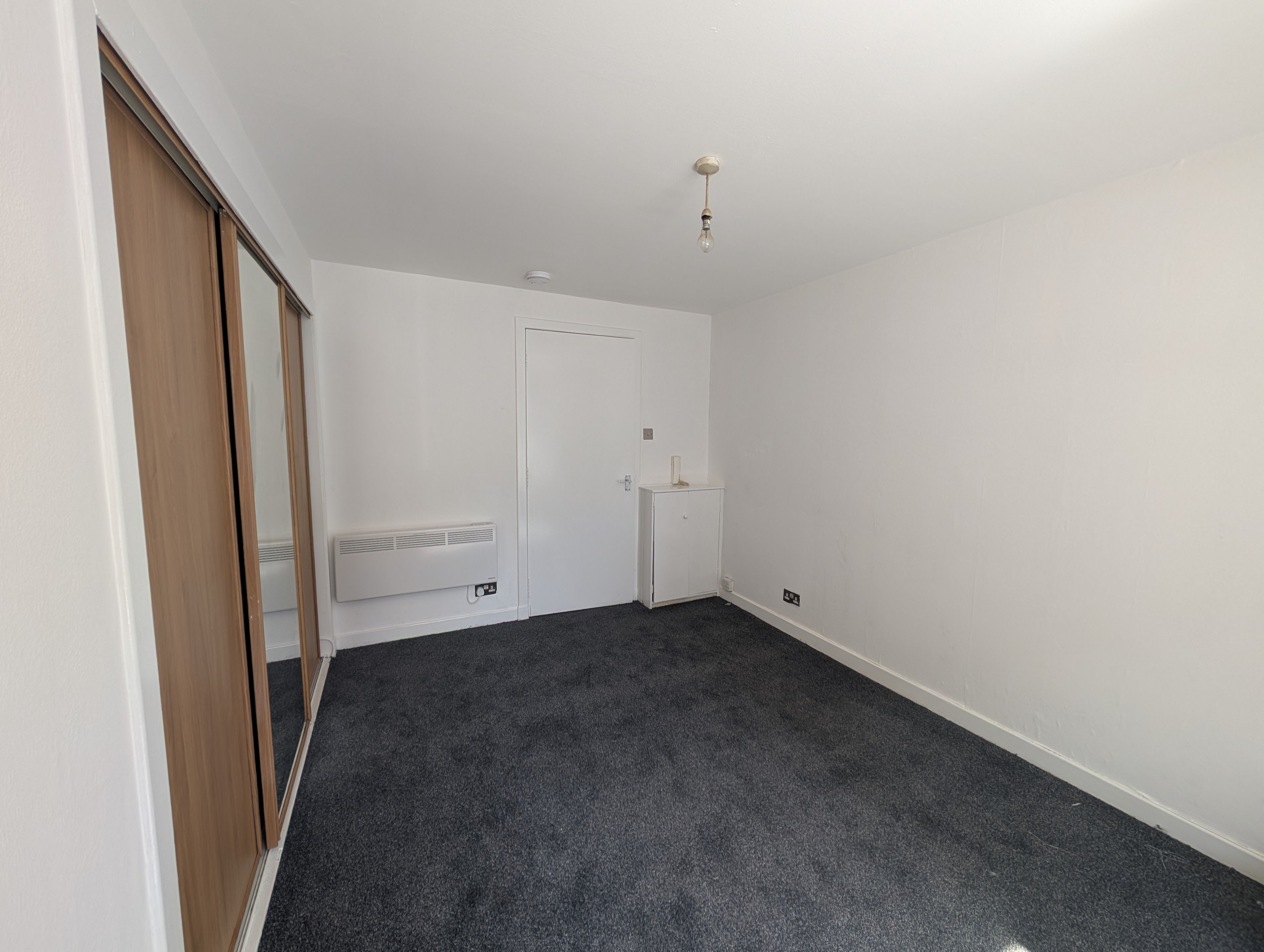 Flat Raglan Street in Dundee