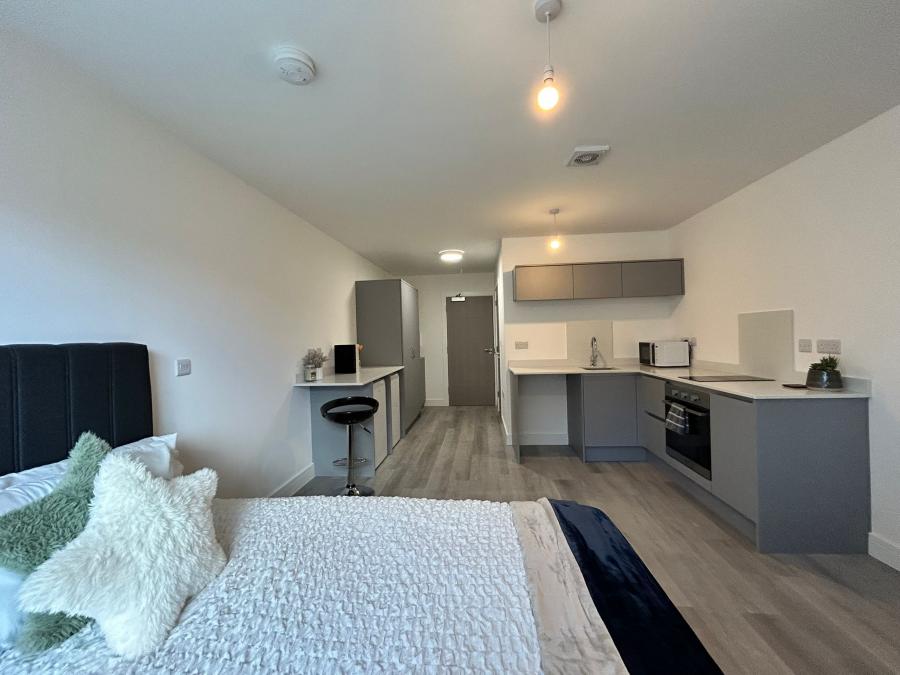 Flat Ashbourne Road in Derby