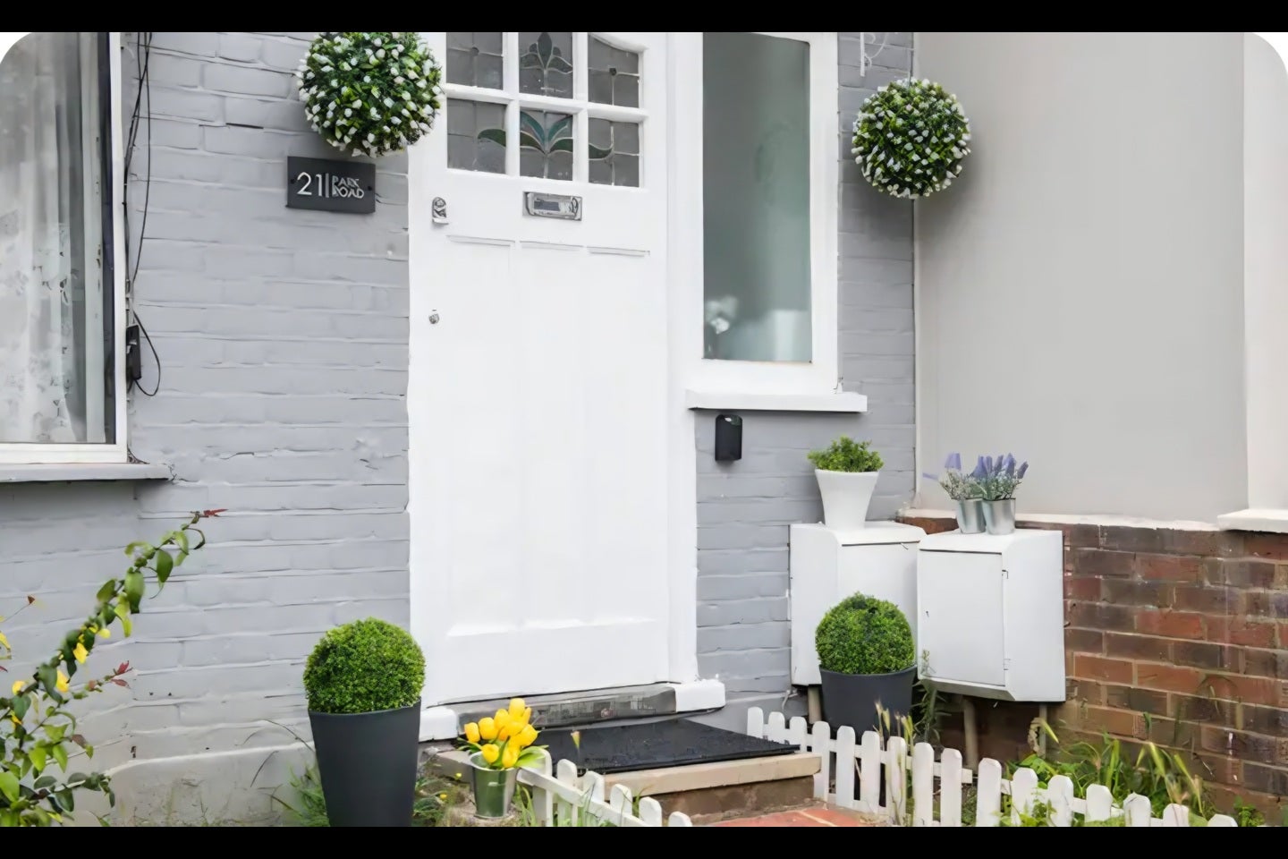 Room Park Road in Greater London