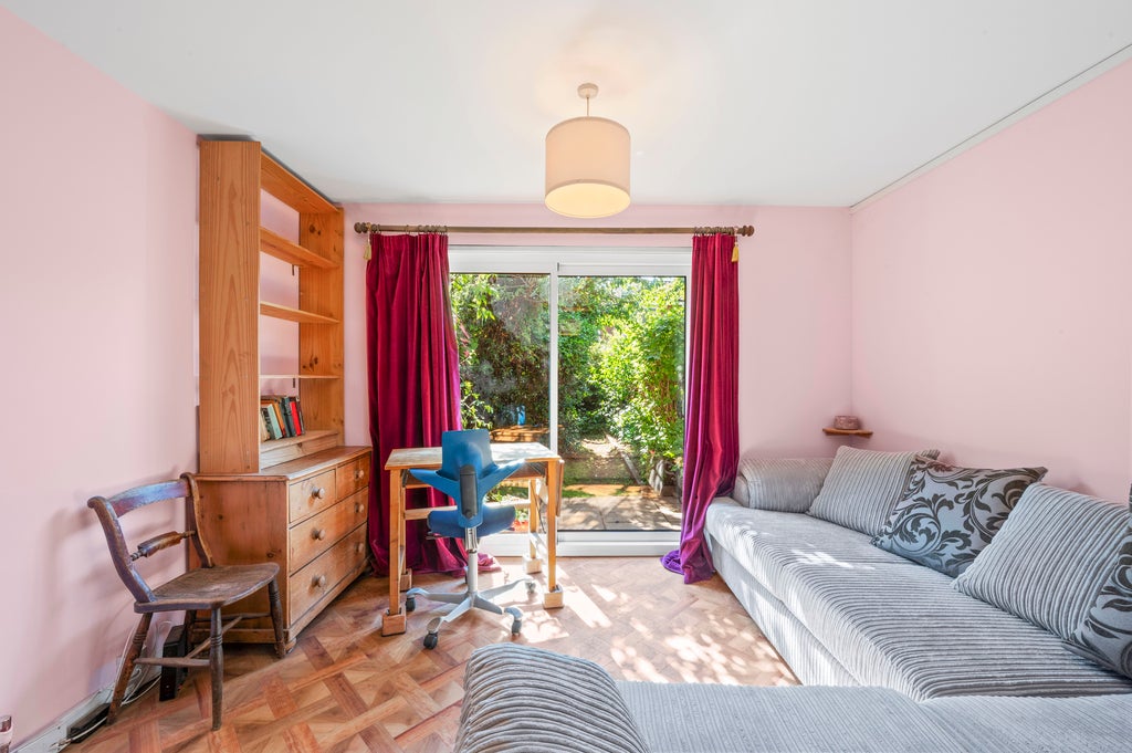 House Arundel Close in Greater London