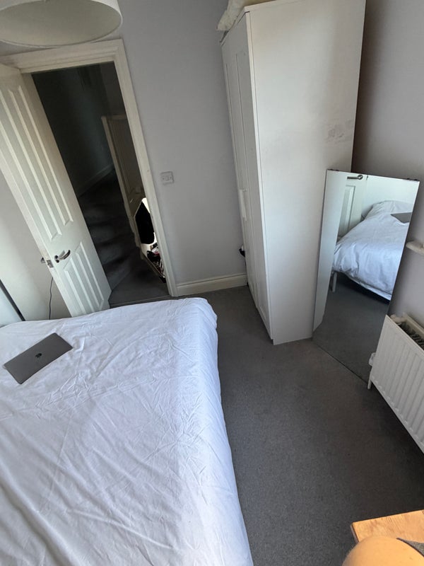 Room Woodland Grove in Greater London