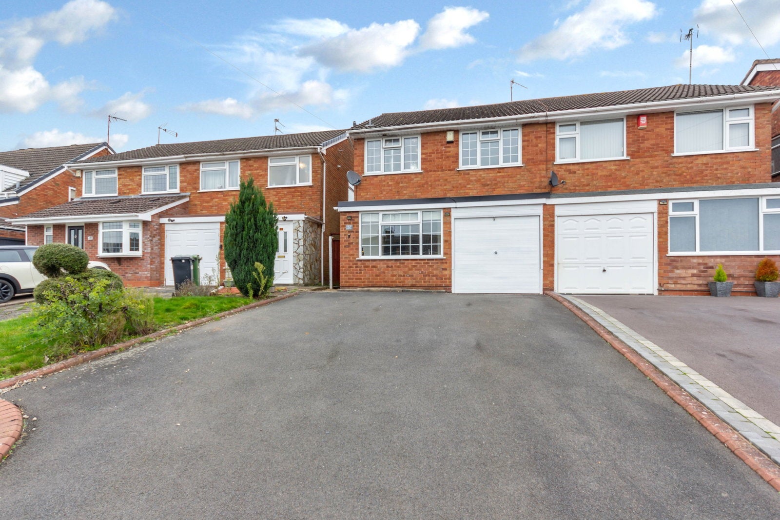 House Kenswick Drive in Halesowen