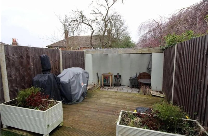 Room Sydney Road in Greater London