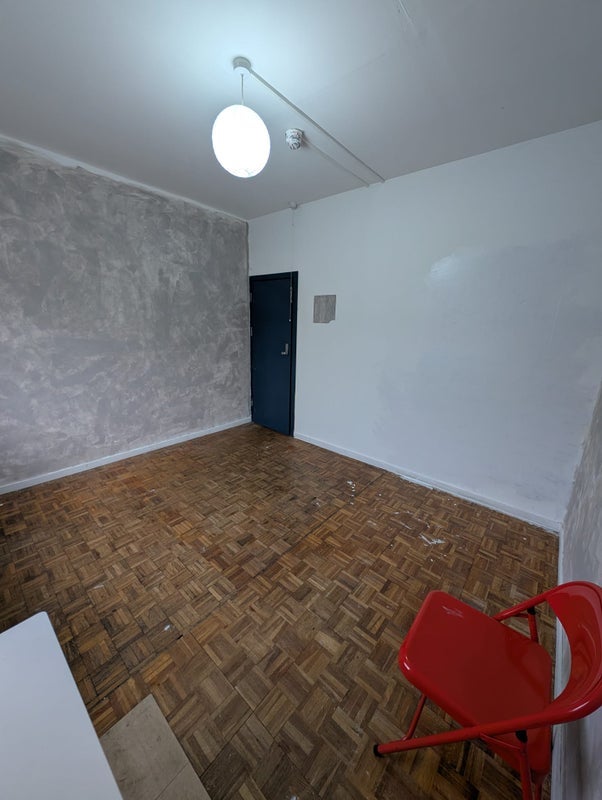 Room Tewkesbury Road in Greater London
