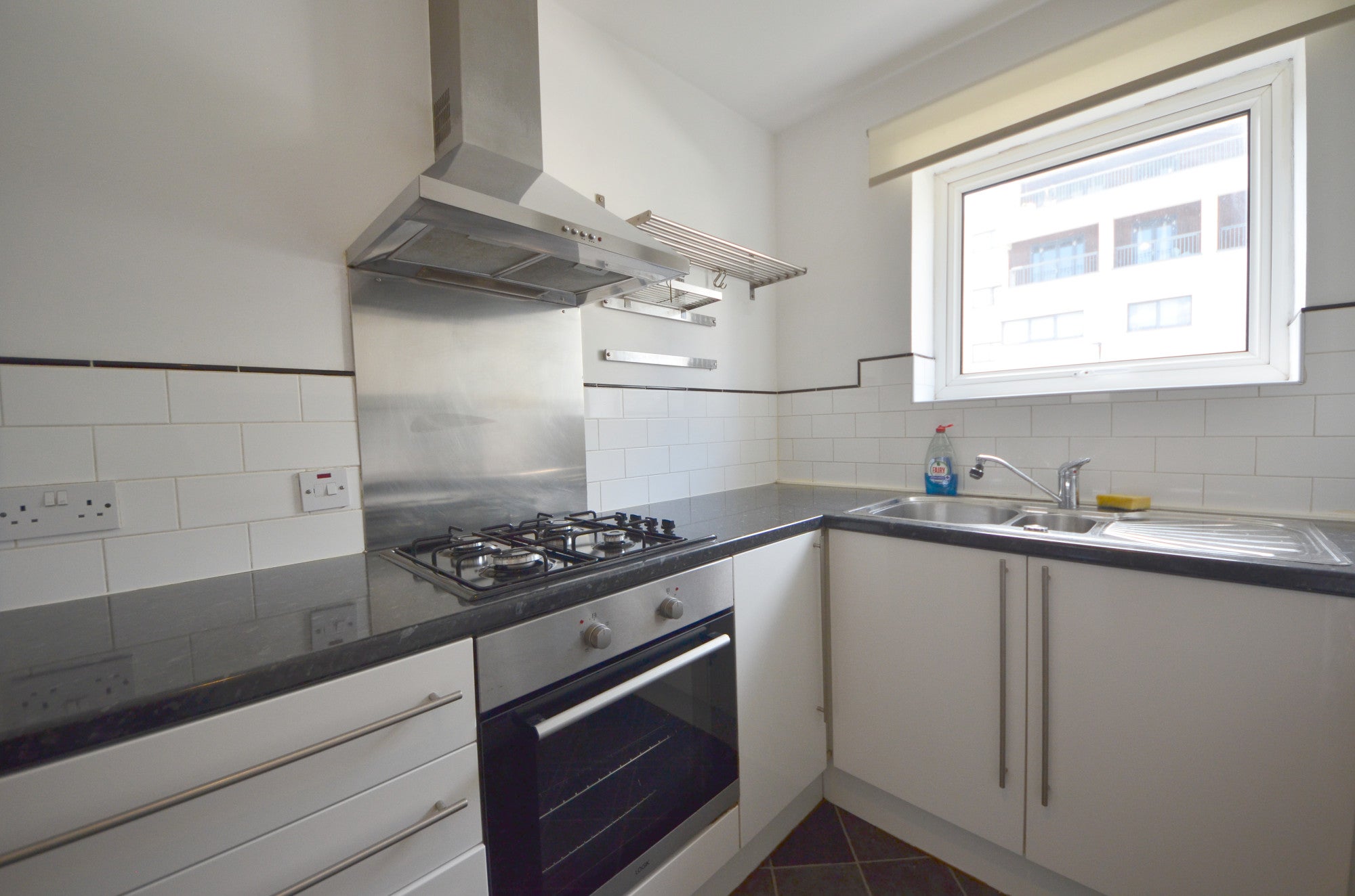 Flat Chillingworth Road in Greater London
