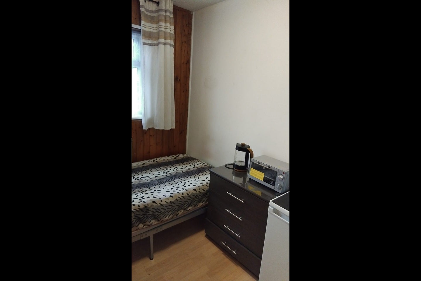Room Star Lane in Greater London