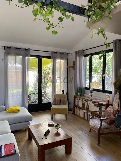House Rue Auguste Buisson in La Garenne-Colombes