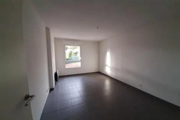 Appartement Rue du Myrtil à Nîmes