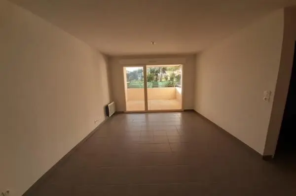 Appartement Rue du Myrtil à Nîmes