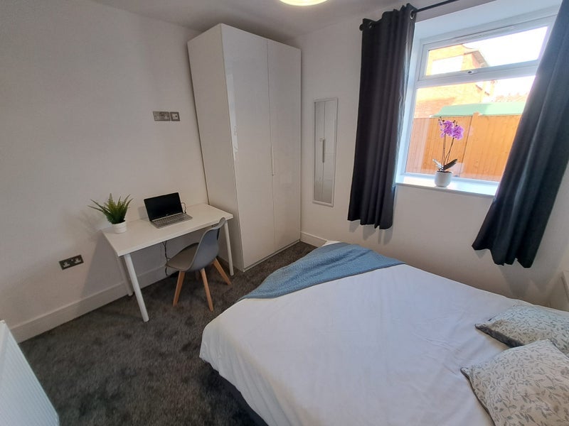 Room New Cheltenham Road in Bristol
