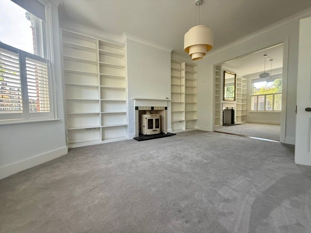 Flat Ashburnham Road in Tonbridge and Malling