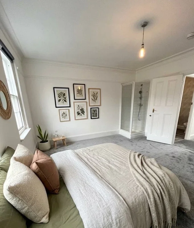 Room Strutton Ground in City of Westminster