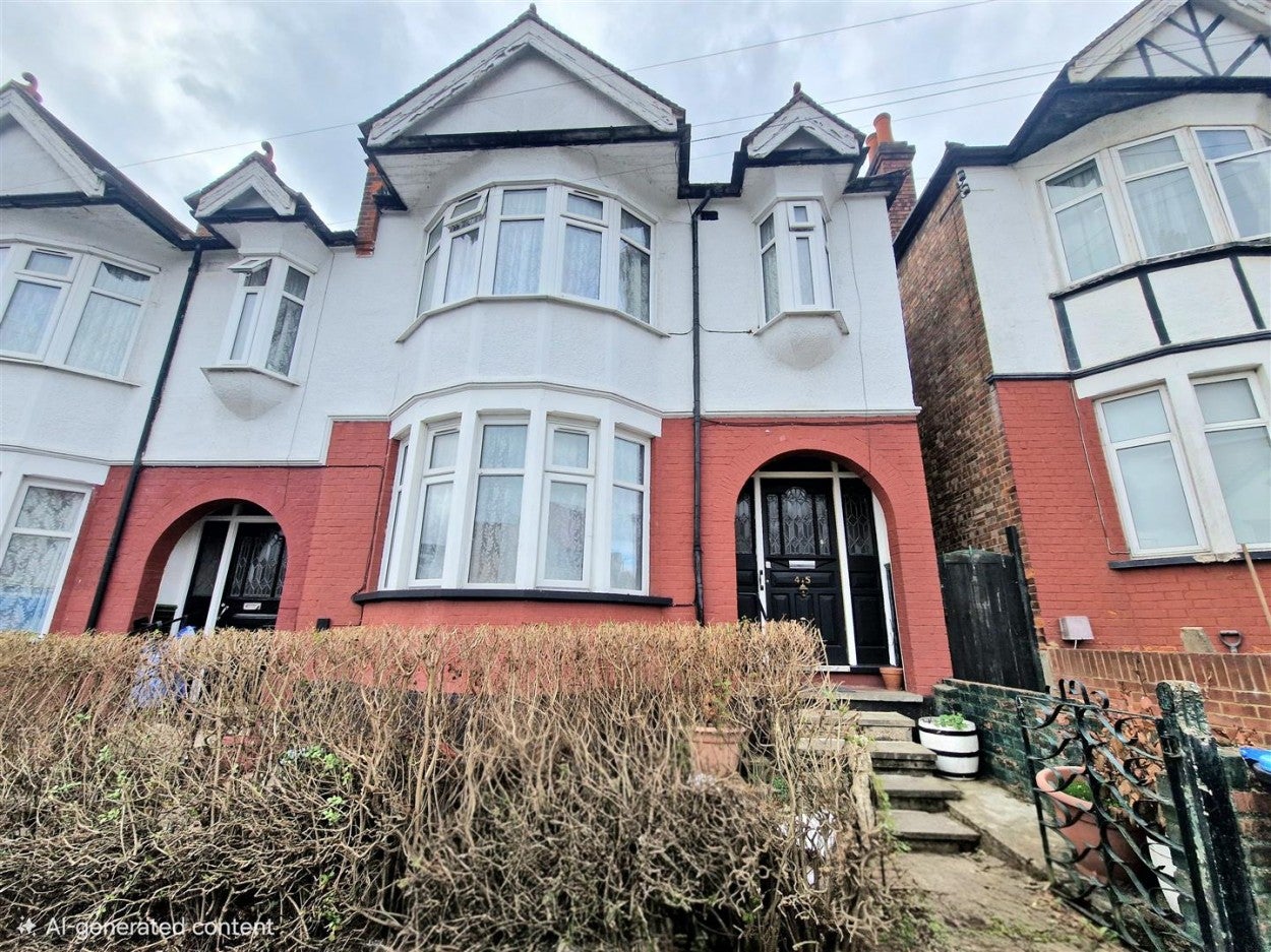 House Dagmar Avenue in Greater London
