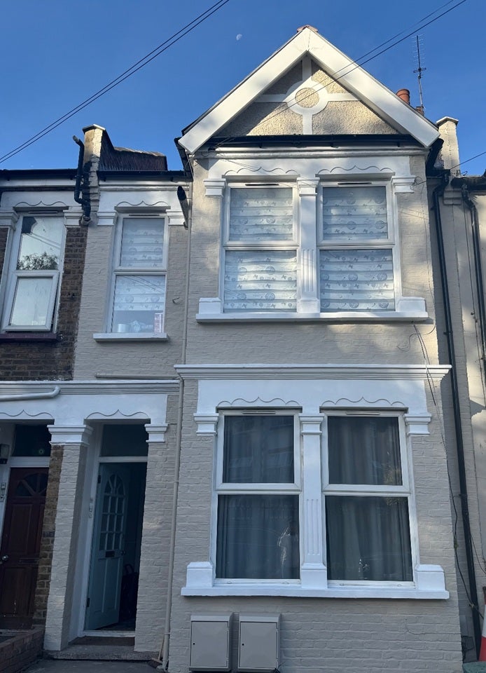 Flat Midland Terrace in Greater London