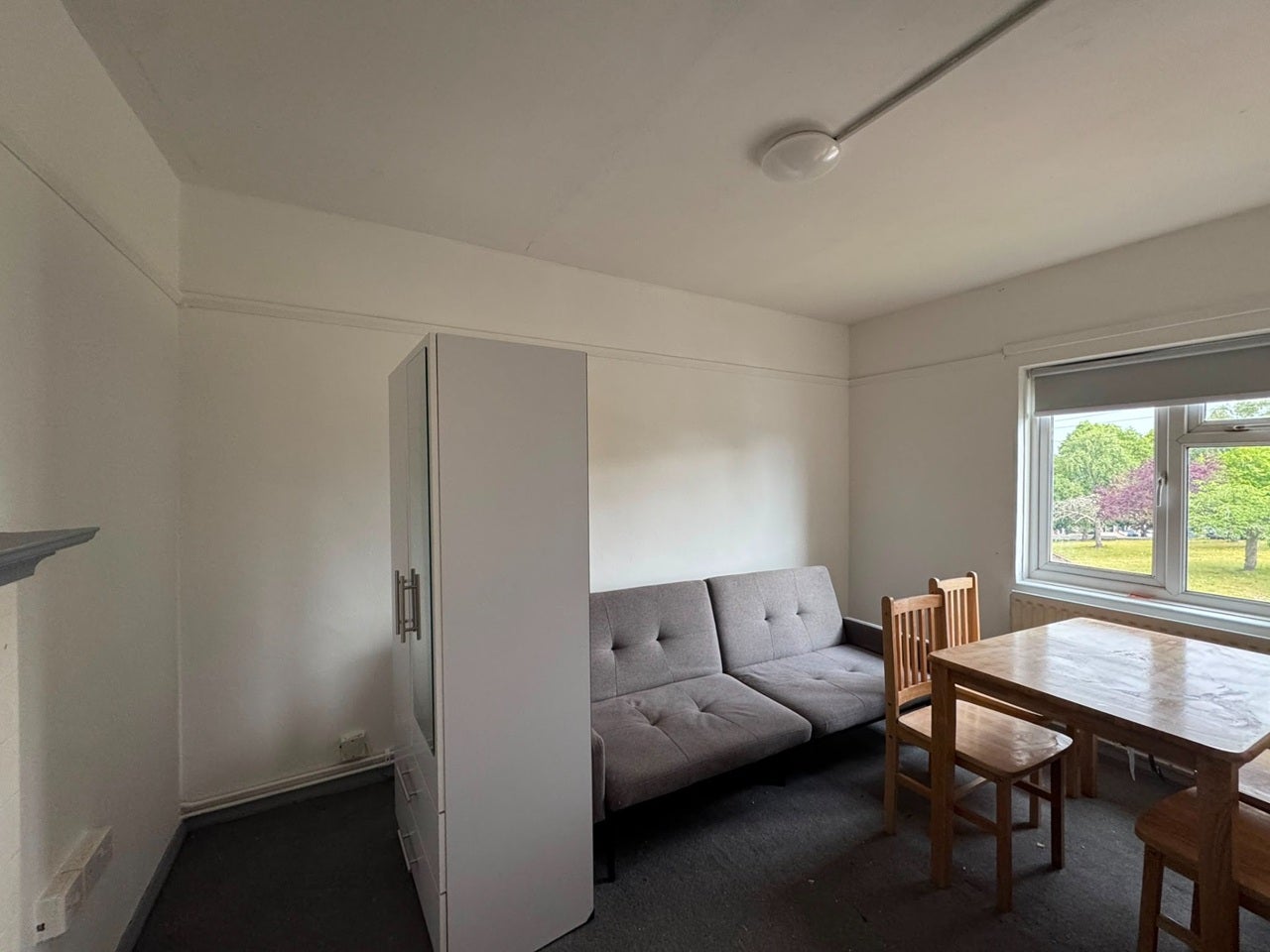 Flat Batchwood Green in Greater London
