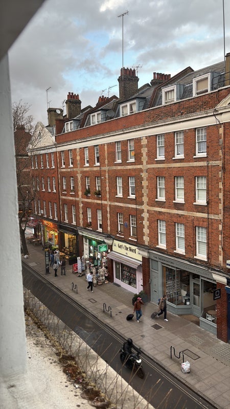 Room Marchmont Street in Greater London