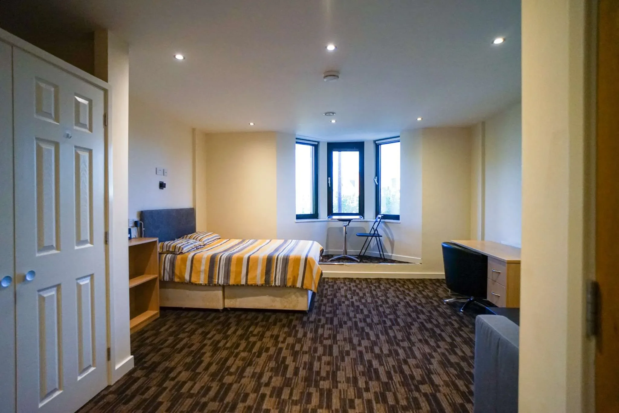 Flat Saint James Row in Sheffield