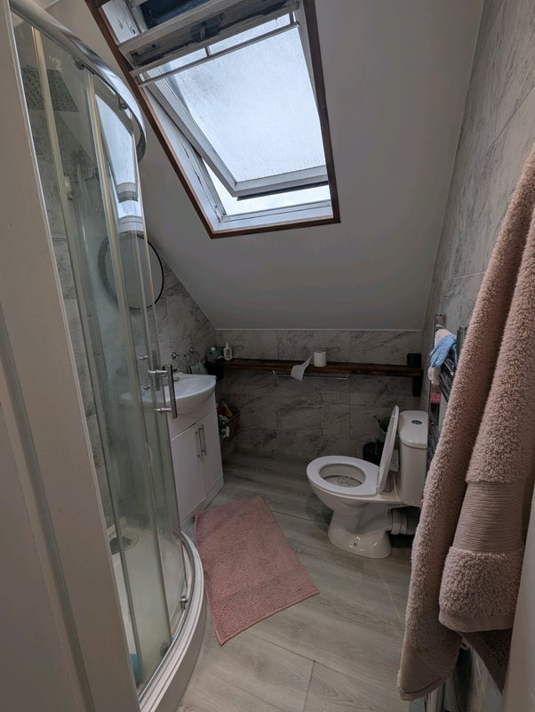 Room Alexandra Road South in Manchester