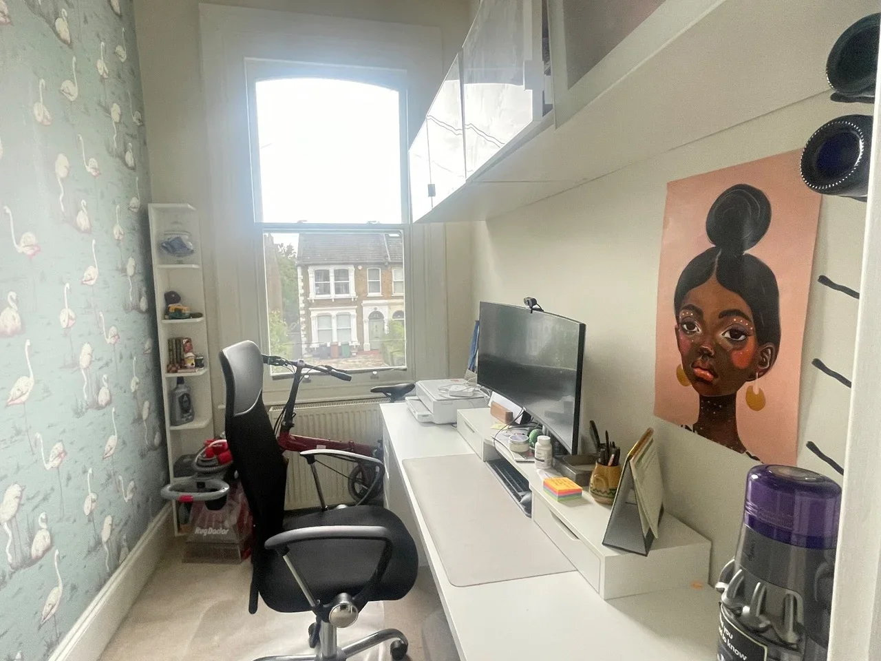 Flat Queen's Road in Greater London