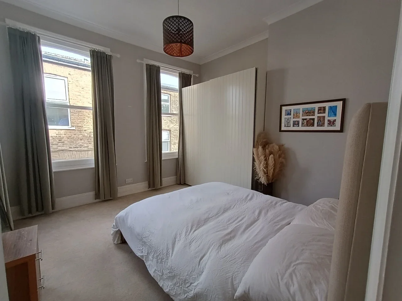 Flat Queen's Road in Greater London
