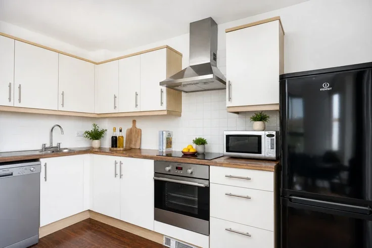 Flat Avebury Boulevard in Milton Keynes
