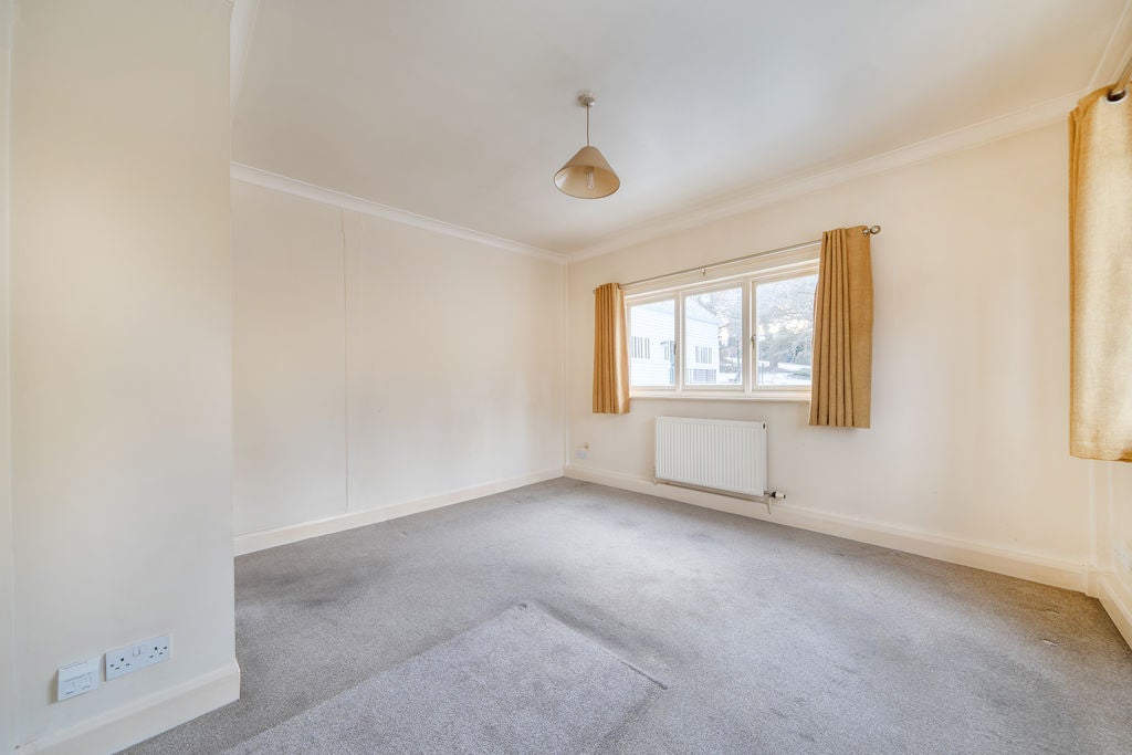 Flat Sturt Road in Waverley