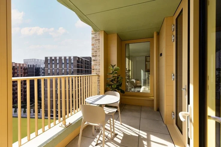 Flat New Mill Road in Greater London