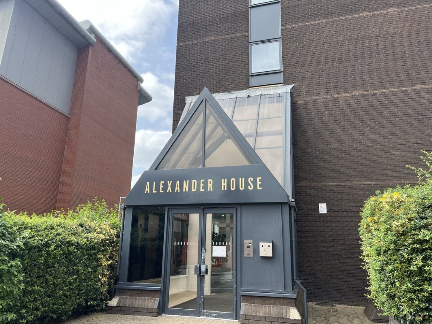 Flat Talbot Road in Trafford