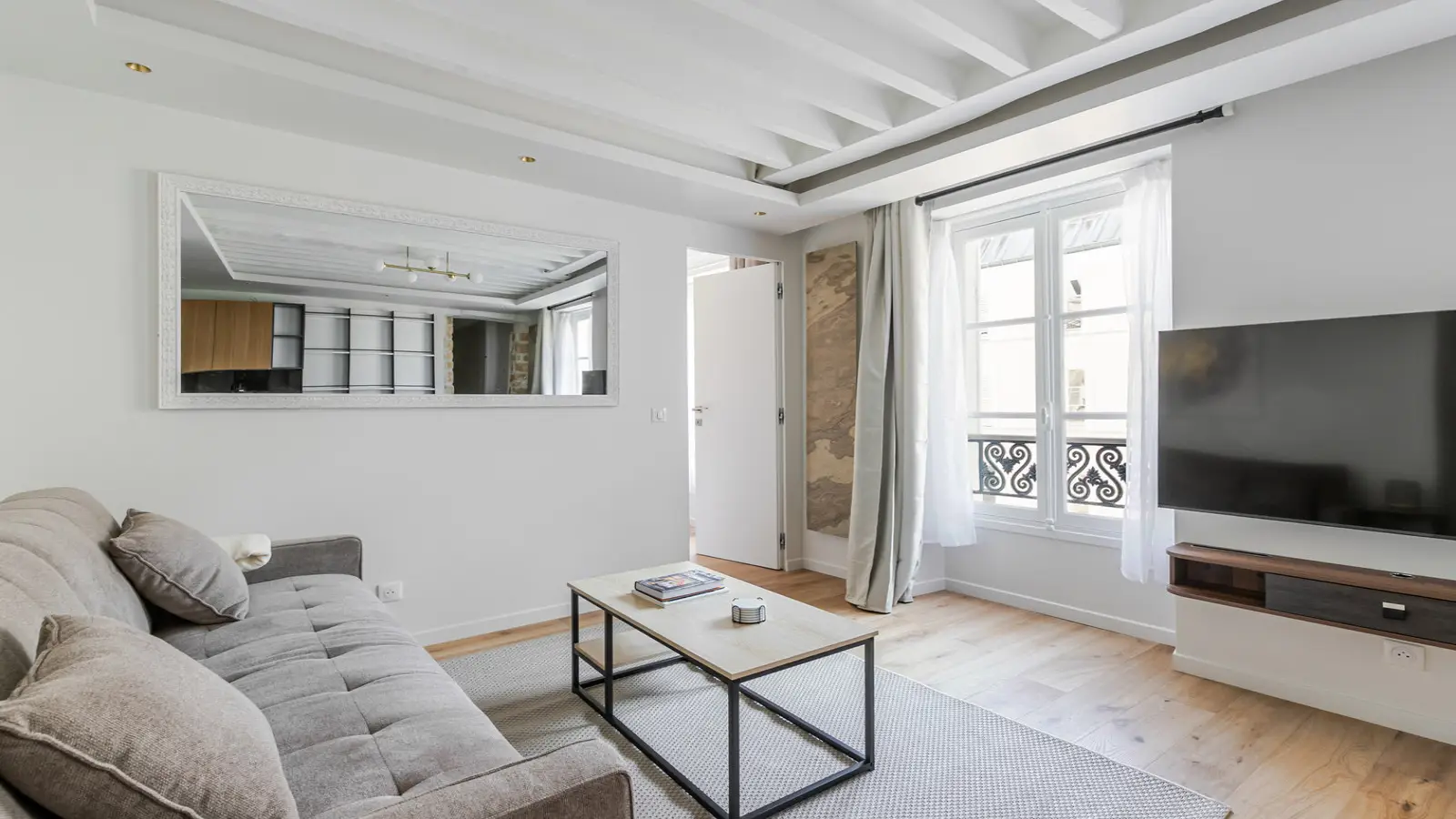 Flat Rue de Saintonge in Paris