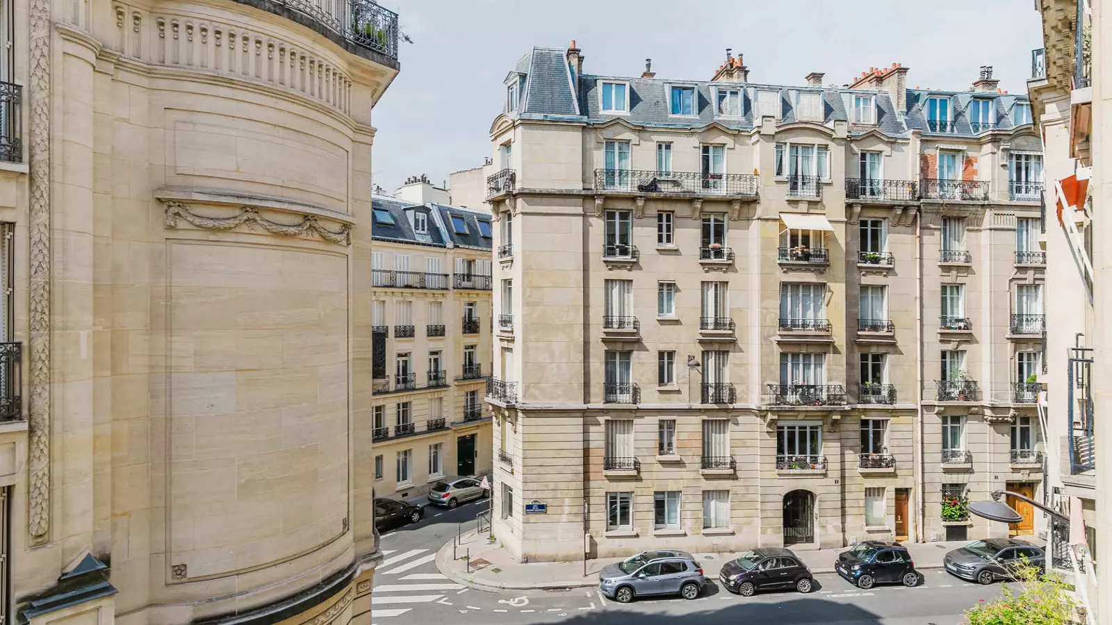 Flat Rue Bosio in Paris
