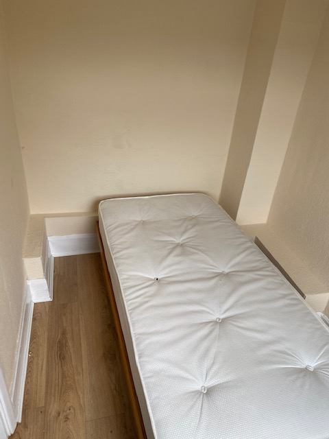 Flat Lennard Road in Greater London