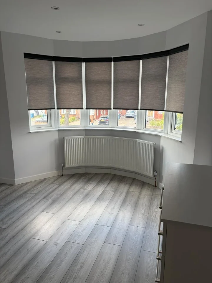 Flat Whitchurch Lane in Greater London