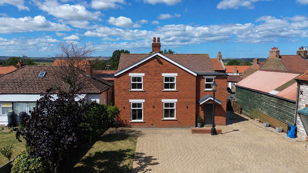 House Main Street in Flixton