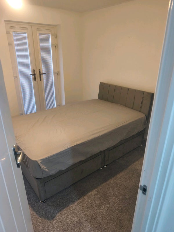 Room Gainsborough Avenue in Catbrain
