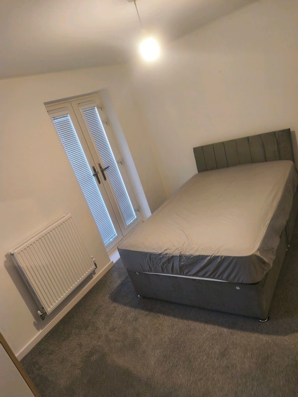 Room Gainsborough Avenue in Catbrain