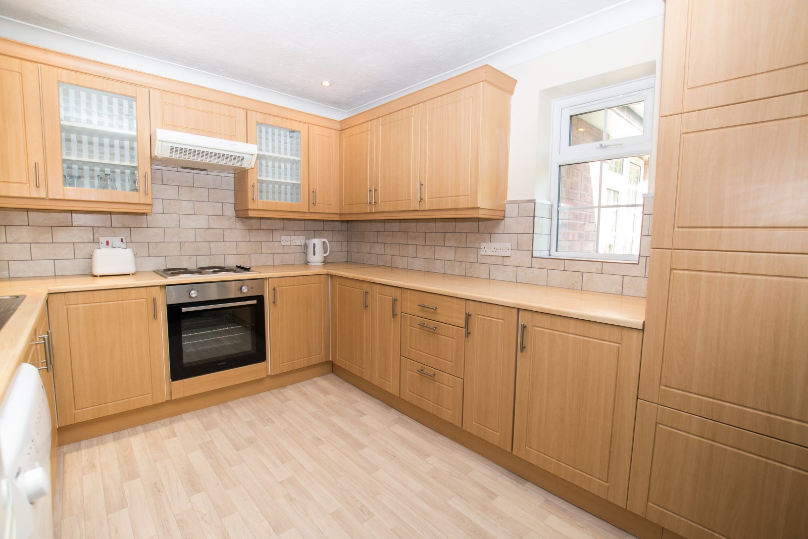 Flat Williams Way in Crawley