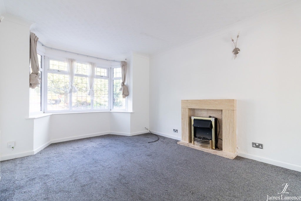 House Rowlands Crescent in Metropolitan Borough of Solihull