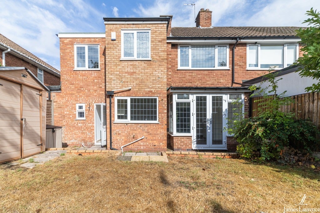 House Rowlands Crescent in Metropolitan Borough of Solihull