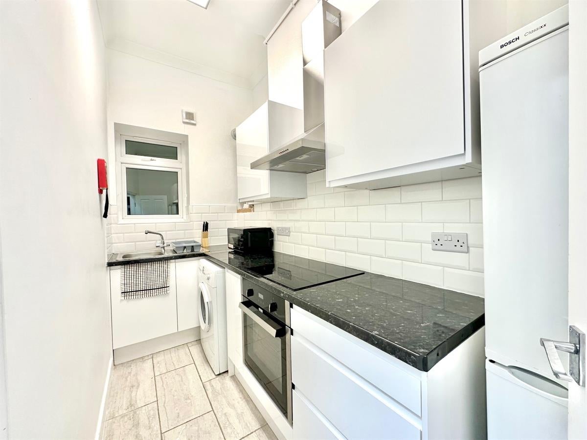 Flat Eversholt Street in Greater London