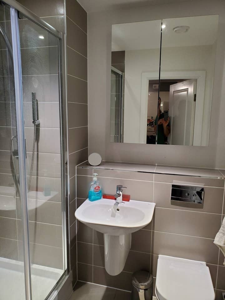 Flat Ben Jonson Road in Greater London