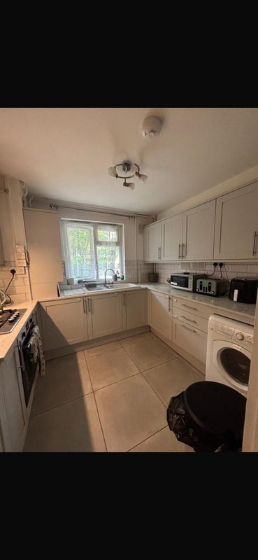 Flat Newington Green Road in Greater London